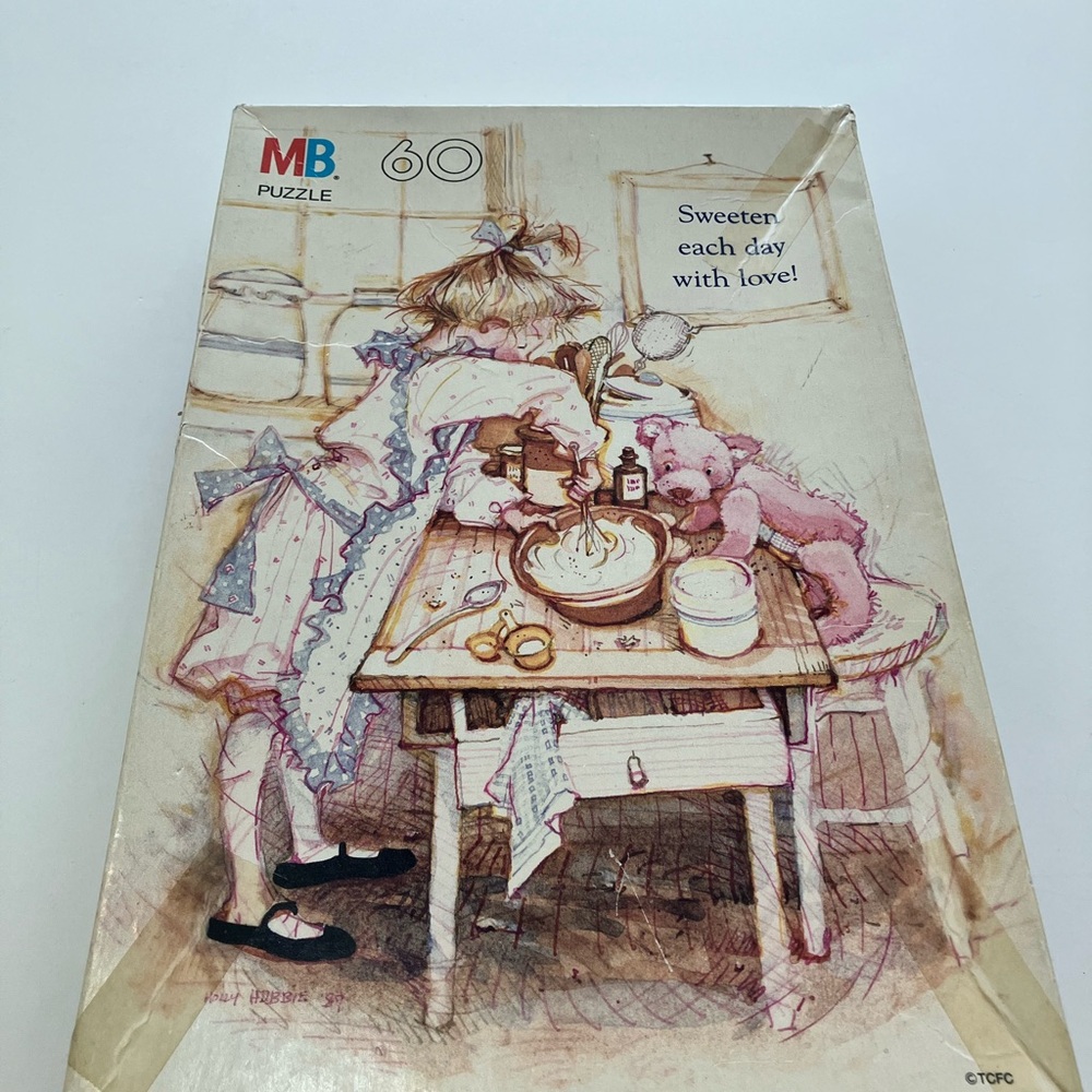 MB Vintage Puzzle with Holly Hobbie and Teddy Bear